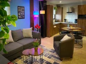 Incredible Apartment at Penthouse level amenities - Image 2