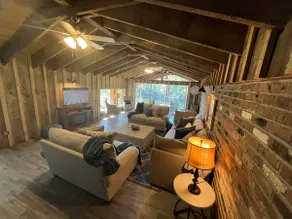 Sky Suite Lake View @ Blue Hollow - Image 2