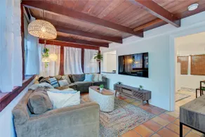 Bali style 1/1 beach villa - Image 3
