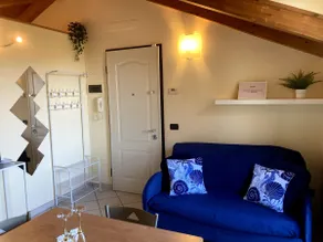 Attic Apartment Villa Rosa with private parking space - Image 4