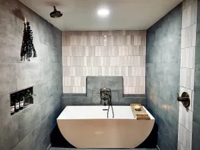Walnut Creek Retreat - King Suit - Waterfall - Image 2