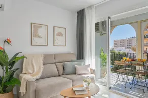 ERISA 100 m from La Carihuela Beach · Pool · Parking - Image 4