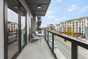 Premium w/ Huge Patio, near Vanderbilt & Downtown - Image 5