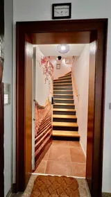 Attic oasis: 3 bedrooms, view & comfort - Image 4