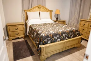 Spacious Home with Luxury Finish - Image 2