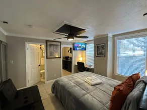 Maiden Nest Private Master Suite - Image 3