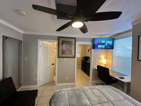 Maiden Nest Private Master Suite - Image 4