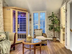 La Romantique des Rois - Jacuzzi & Sauna privés - Image 4