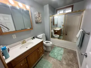 Home In Redway - Image 5