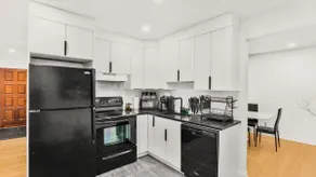 Modern 2BR Suite w/ KING Beds & Remote Workspace - Image 4