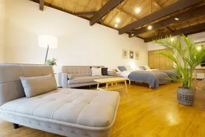 Red tile roof + Japanese-style townhouse * Up to 6 people * Open studio + free parking + Wi-Fi * MK563 - Image 4