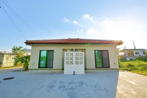 Red tile roof + Japanese-style townhouse * Up to 6 people * Open studio + free parking + Wi-Fi * MK563 - Image 5