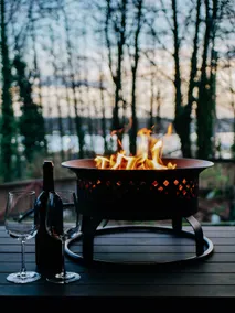 Cozy King Suite | Fire Pit | Near Lonsdale Quay - Image 5