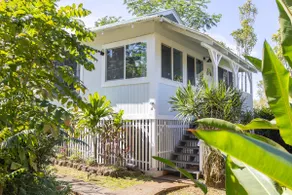 Tropical Lush Near Island Markets, Fully AC Home - Image 2