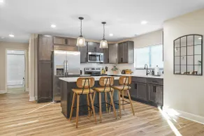2 Bedroom | Hosts 5 | Near OSU + Downtown CBUS - Image 3