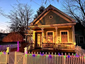 Carson City Historic 1867 Queen Anne Style Home - Image 2