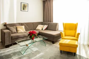 Forest Park Garden Apartment - Image 3