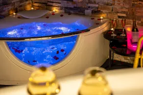 Relax Cocoon - Cinema & Jacuzzi - Les Cocons de Nath - Image 5