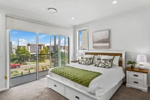 Marina Escape - Contemporary Coastal Living - Image 4