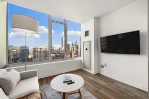Elevated Luxury: High-Rise Apt Downtown Chicago - Image 2