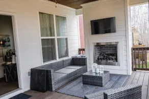 Serene Lake House Retreat with New Golf Cart - Image 4
