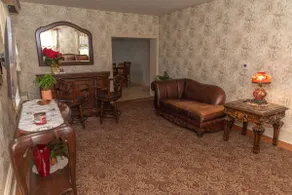 Enjoy a charming stay at Gladiolus! - Image 4