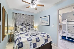 1BR/1BA-HHBT/Direct Beach Access - Image 2