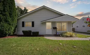 Comfort 10 min from DTW airport - Image 3