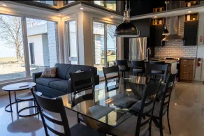 Condo 100C Domaine Escale, Ground Floor - Image 3