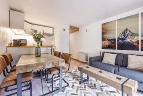 Cocon 1BR | Terrace | Comfort | Desk | Parking - Image 2