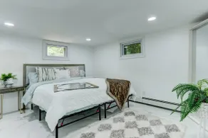 Modern Updated 3Br 2 Bath Ranch - Image 5