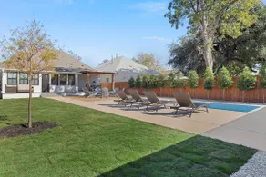 Gloria Manor - 2 blocks to Magnolia & 3 mins to BU - Image 2