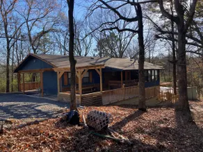 The Cabin in the City. - Image 2