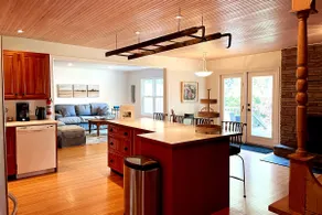 Gwyn Haven - Spacious Charming Century Home in Wellington - Image 3