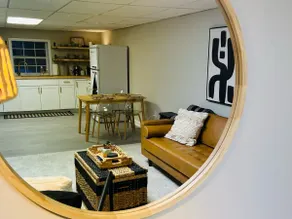 Cozy Apartment in Downtown Columbia - Image 4