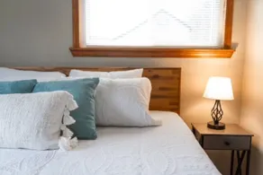Cute Country Home 2 King Beds Peaceful Location - Image 3