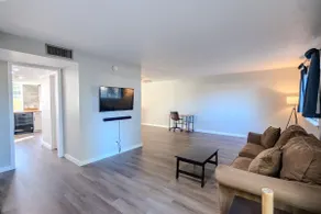 Fresh Remodeled 2 Story Golf Course Retreat - Image 4