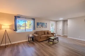Fresh Remodeled 2 Story Golf Course Retreat - Image 5
