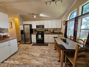 The Cozy Cabin - Image 3