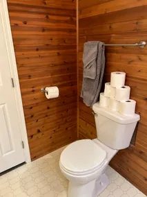 Cassiar Place (Upstairs Suite) - Image 4