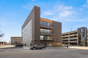 Modern 2 Bed in the Heart of Downtown Bloomington - Image 5
