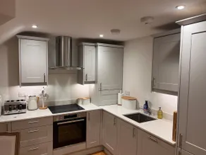 Newly refurbished Town Flat - Image 2