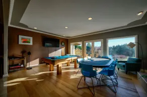 Spacious Retreat: Pool, Hot Tub, Poker, Sleeps 19 - Image 3