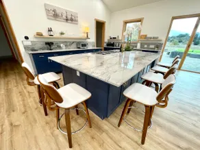 Coyote Creek Luxury: A Solvang Sanctuary - Image 5