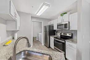 Cozy Near UGA | Pool, Gym, Free Parking&Free WiFi. - Image 4