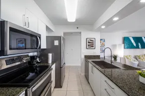 PENTHOUSE*Free Parking 41F Ocean Views | Brickell - Image 4