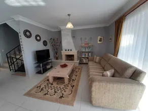 Full house, sleeps 10, own pool - Image 2