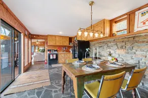 Cozy Cabin Getaway on Buffalo River w/ HUGE Patio - Image 5