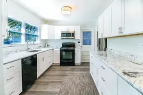3 bedroom Casa Azul in Historic Northwood Hills - Image 4