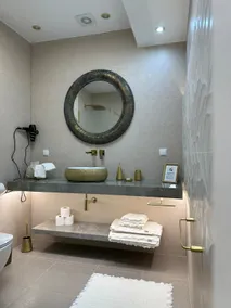 Style & Charm! Freedom of movement, kitchen, terrace - Image 2